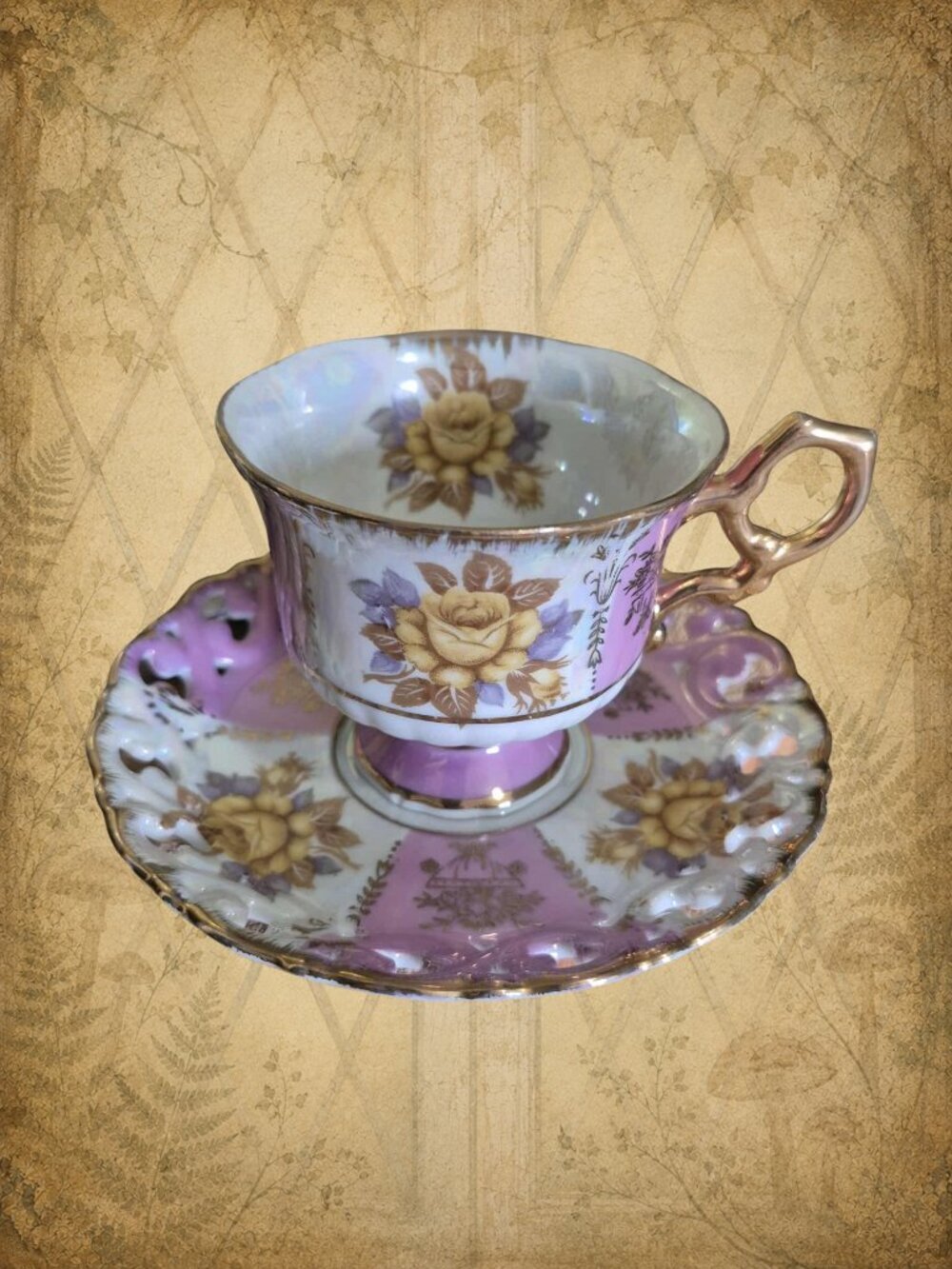 SHAFFORD Vintage Tea Cup Iridescent Pink & Gold